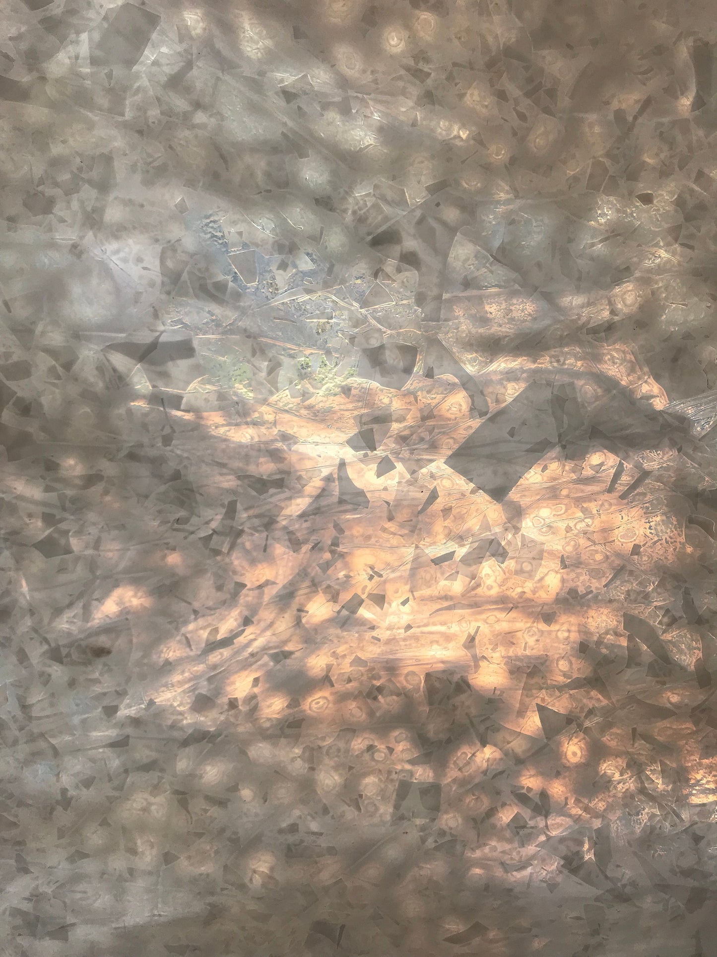 8" x 6” - Uroboros Clear White/Snow White Fracture Streamer (U 11-006)