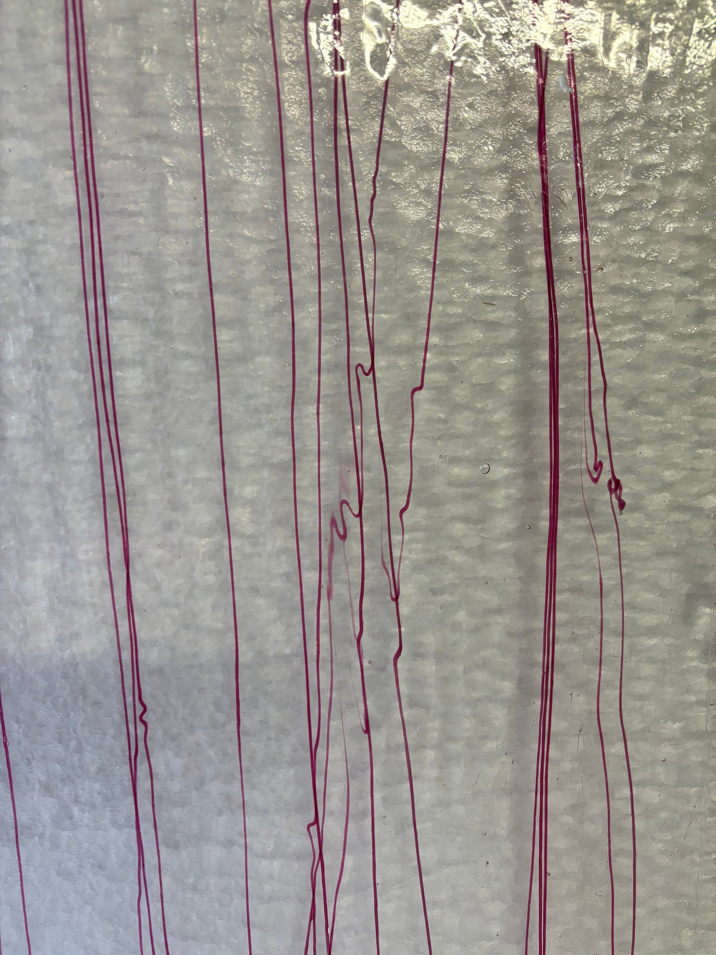 5" x 10" Cranberry Pink Streamer on Clear - (Bullseye 4156-0000)