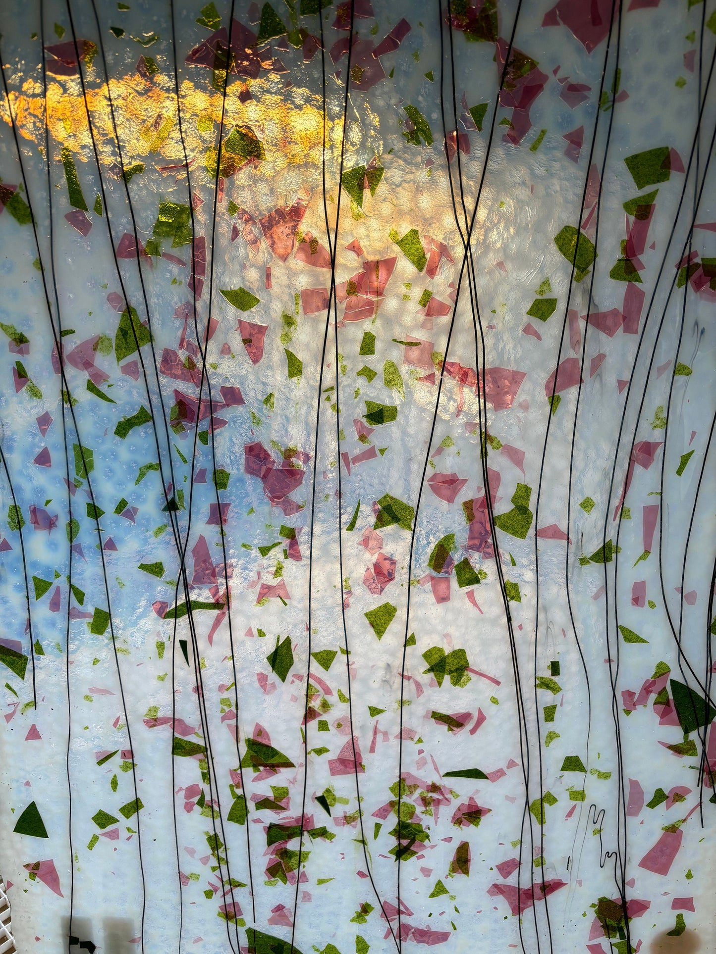 5" x 10" - White with Spring Green and Deep Pink Fractures and Black Streamers (4014-0000 F)