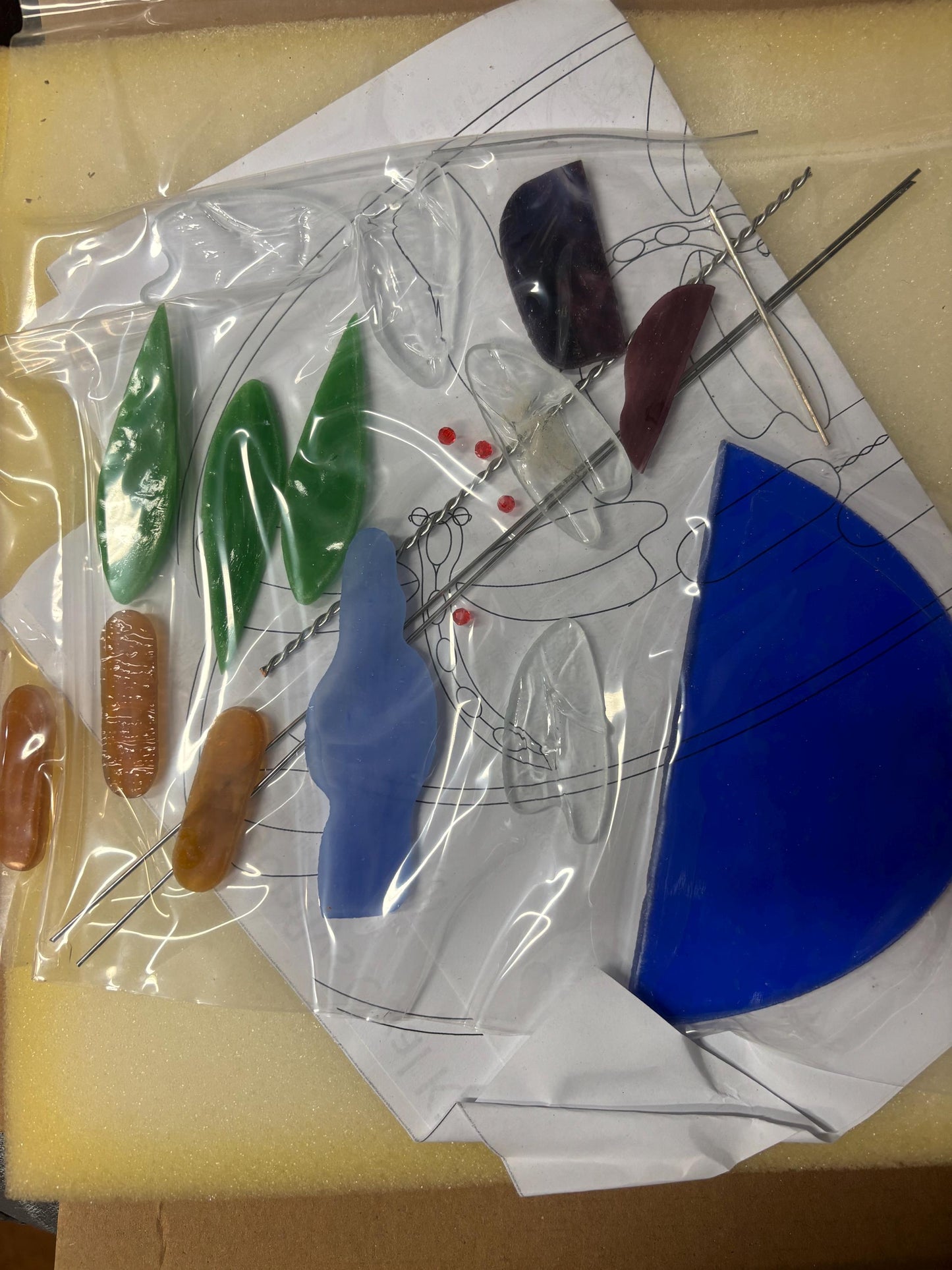 KIT - Pre-cut Dragonfly Oval - Stained Glass