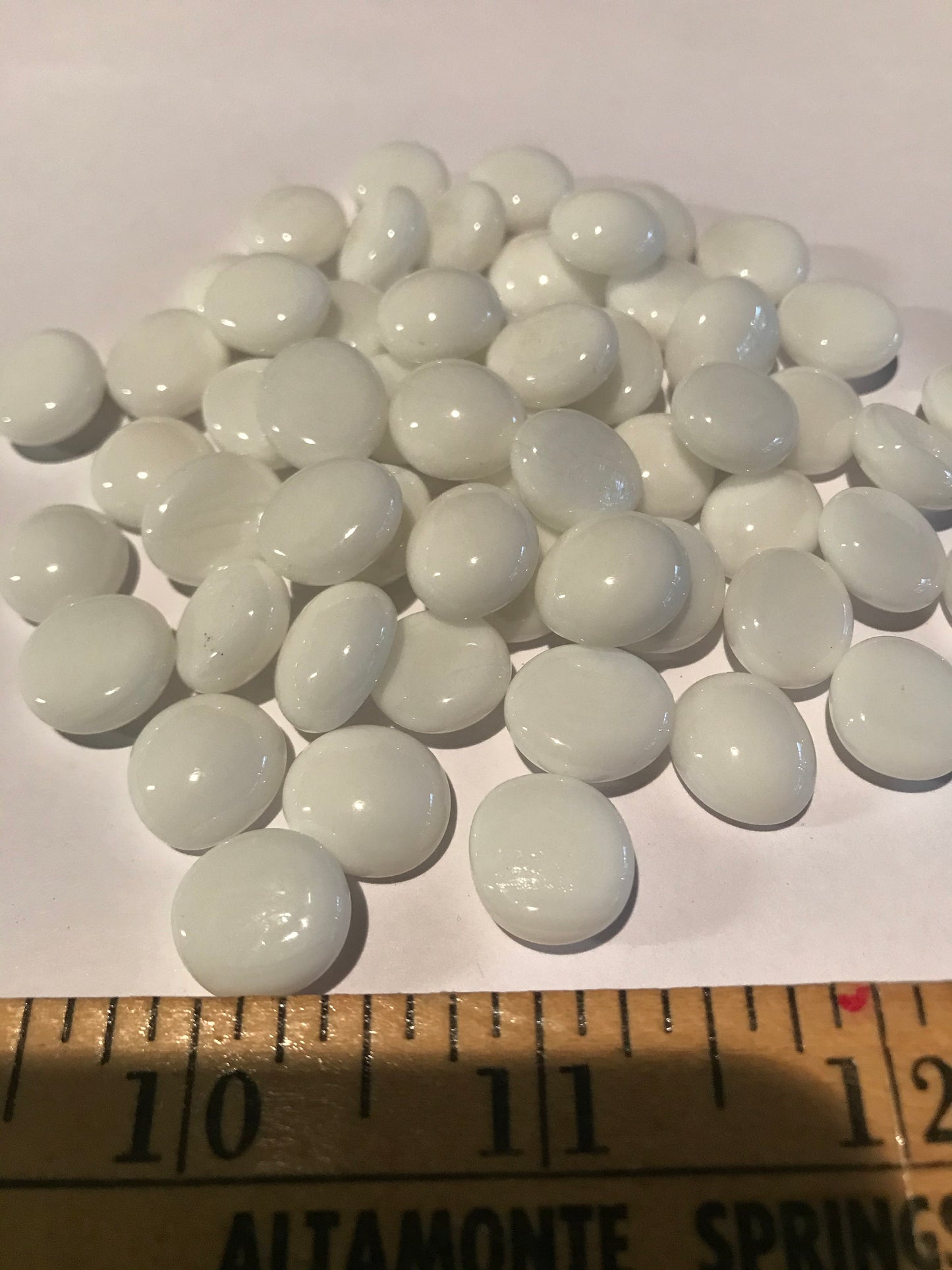 8" x 6"  - 96 White Pebbles (Spectrum 200 PF)